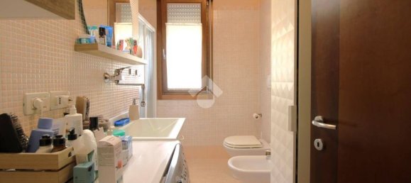 Apartamento de 3 dormitorios en Montecchio Maggiore, Italy No. 293852 23
