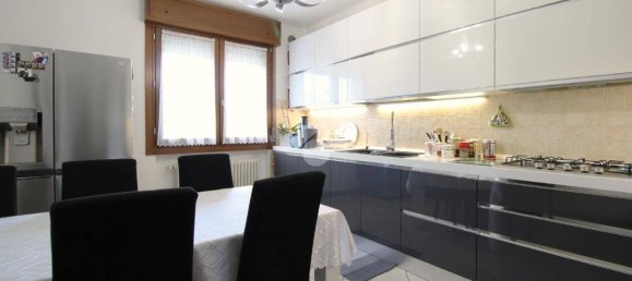 Apartamento de 3 dormitorios en Montecchio Maggiore, Italy No. 293852 2