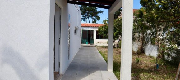 3 Schlafzimmer Haus in Corroios, Portugal, Nr. 298248 5