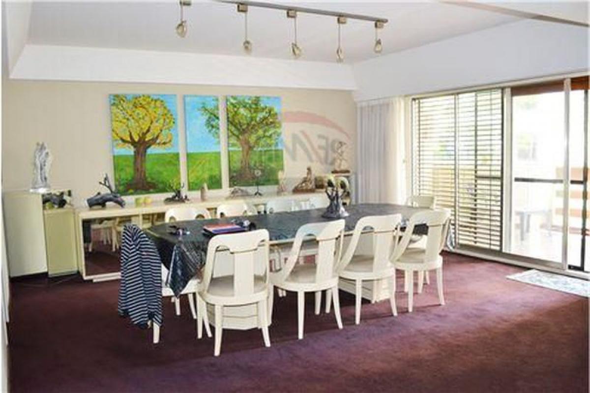 4 bedrooms Apartment in Buenos Aires, Argentina No. 88684