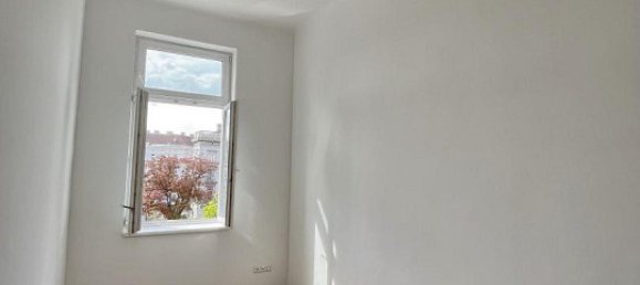 4 rooms Apartment in Mariahilf, Austria No. 79096 4