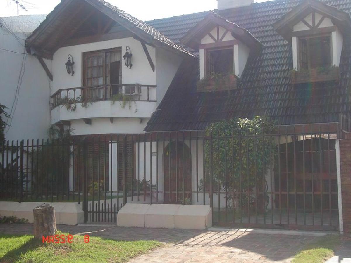 4 Schlafzimmer Haus in Moron, Argentina, Nr. 11638