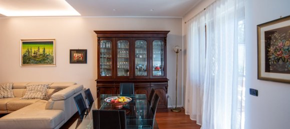 4 Schlafzimmer Wohnung in Rome, Italy, Nr. 360091 6