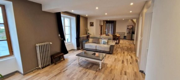 Casa de 3 dormitorios en Oise, France No. 77806 11