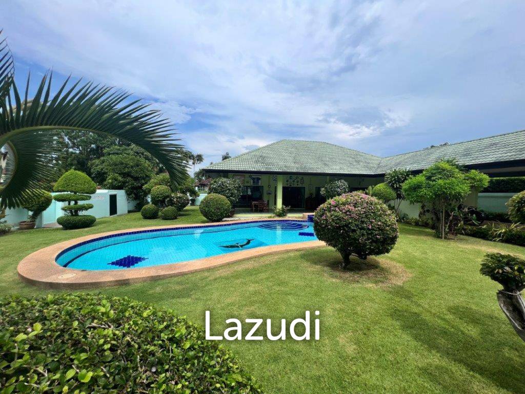 3 bedrooms Villa in Hua Hin, Thailand No. 23771