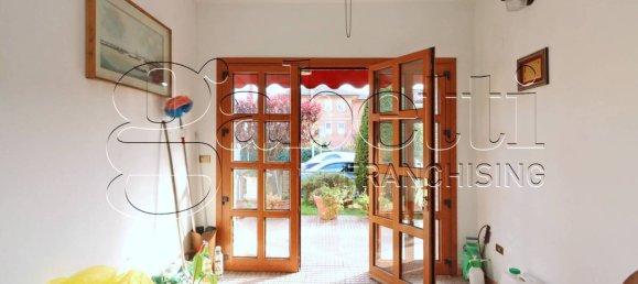 3 bedrooms Villa in Ferrara, Italy No. 340710 24