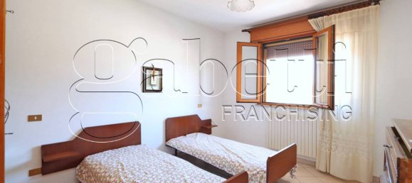 3 bedrooms Villa in Ferrara, Italy No. 340710 18