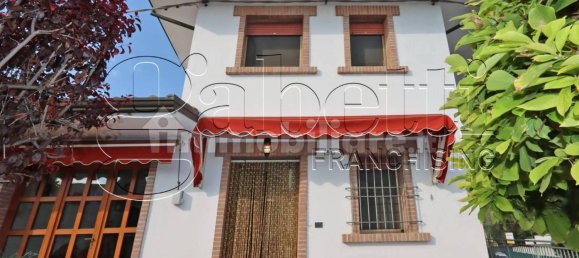 3 bedrooms Villa in Ferrara, Italy No. 340710 32