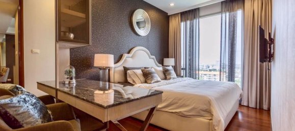 Кондоминиум  с 2 спальнями в Клонг Тоэй, Таиланд № 10445 12