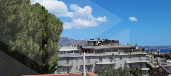 6 rooms House in Messina, Italy No. 25955 30