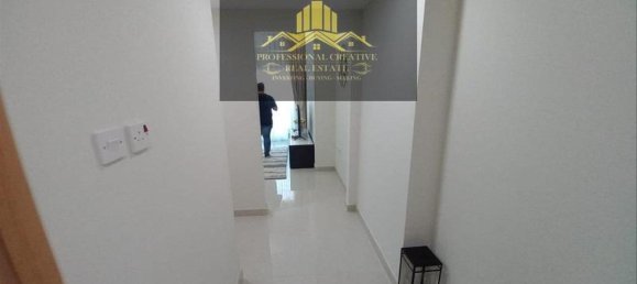 3 bedrooms Apartment in Emirates City, UAE No. 33429 14