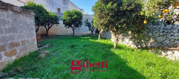 3 rooms House in Scorrano, Italy No. 165108 7