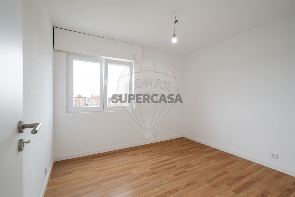 3 Schlafzimmer Wohnung in Loures, Portugal, Nr. 247154