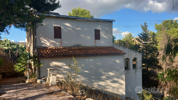 6-Zimmer Villa in Favara, Italy, Nr. 260409
