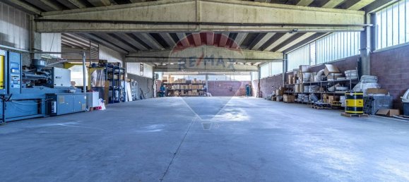 Almacén en Roasio, Italy 600 m² No. 79039 4