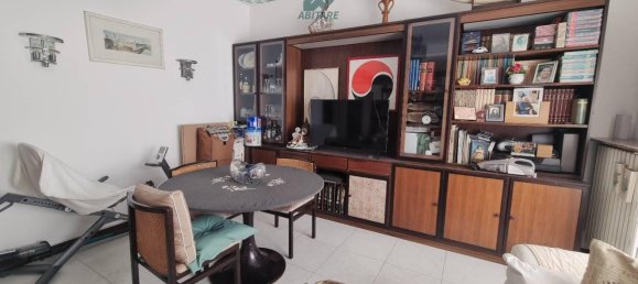 3 bedrooms Apartment in Milan, Italy No. 357802 7