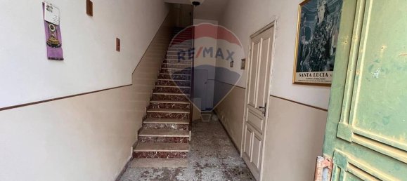 5 Schlafzimmer Haus in Belpasso, Italy, Nr. 115402 3