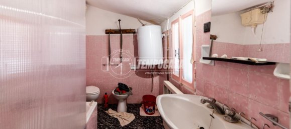 9غرفة بناية في Guiglia, Italy رقم 66073 38