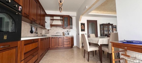 Apartamento de 4 divisões em Montalto Uffugo, Italy N.º 24422 19