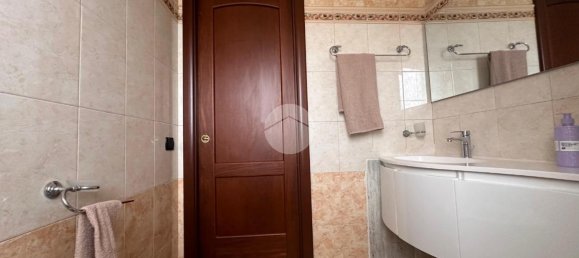 Apartamento de 4 divisões em Montalto Uffugo, Italy N.º 24422 30