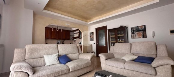 Apartamento de 4 divisões em Montalto Uffugo, Italy N.º 24422 4