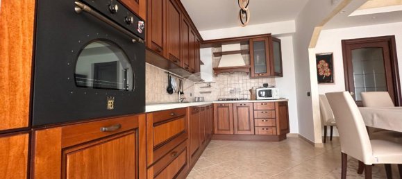 Apartamento de 4 divisões em Montalto Uffugo, Italy N.º 24422 18