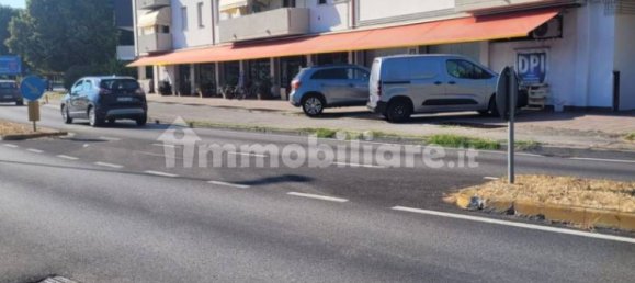 4 rooms Commercial property in Rovigo, Italy No. 281952 2