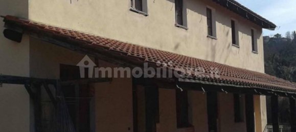 Здание с 5 комнатами в Кастельфранко Пьяндиско, Италия № 298191 10