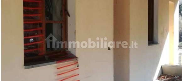 Здание с 5 комнатами в Кастельфранко Пьяндиско, Италия № 298191 8