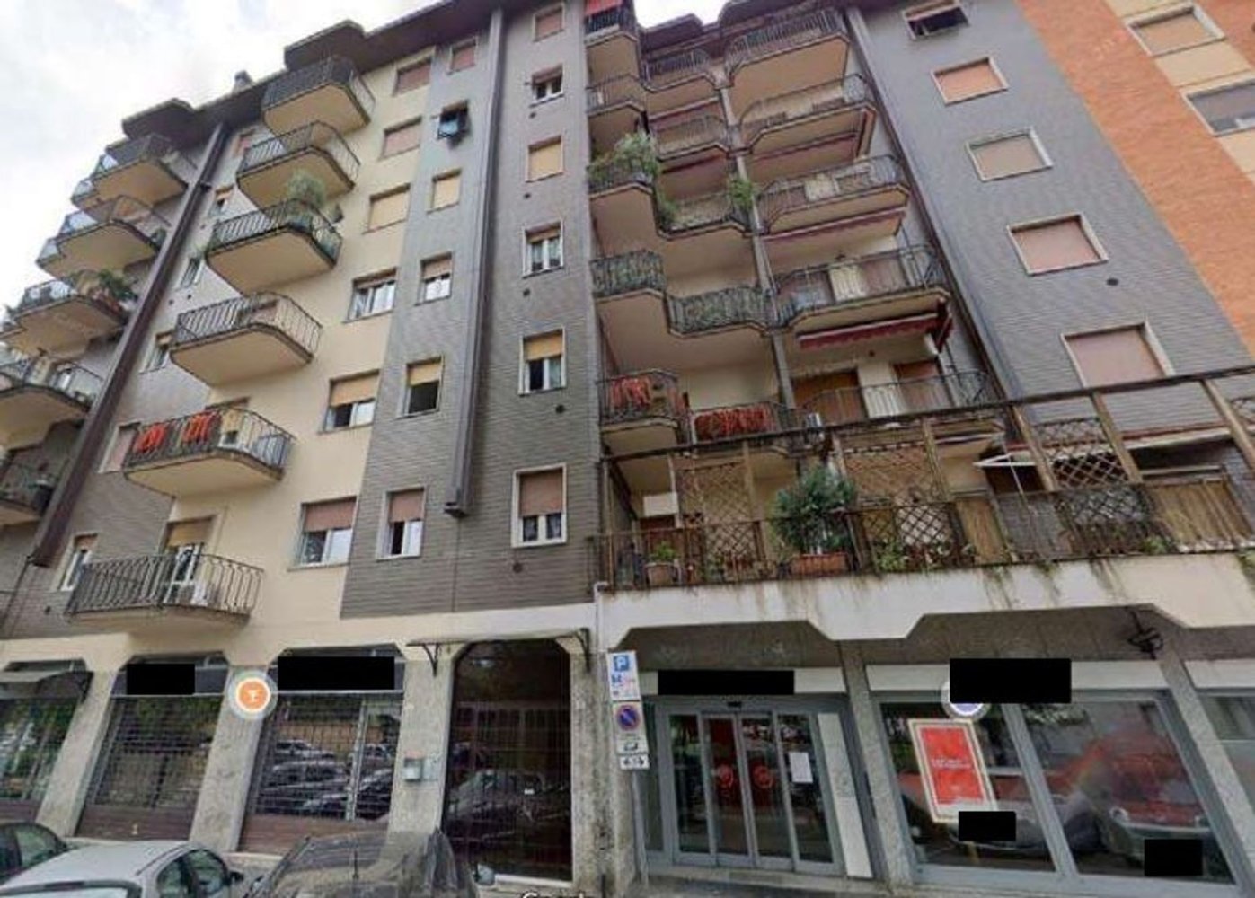 2 rooms Apartment in Cerro Maggiore, Italy No. 220876