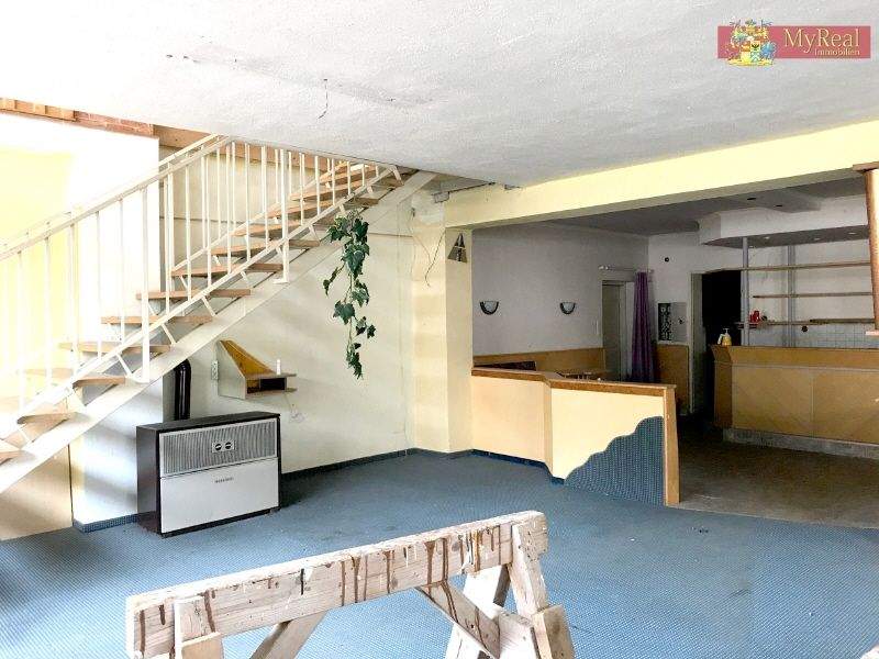 Propiedad comercial de 8 habitaciónes en Berndorf, Austria No. 241170