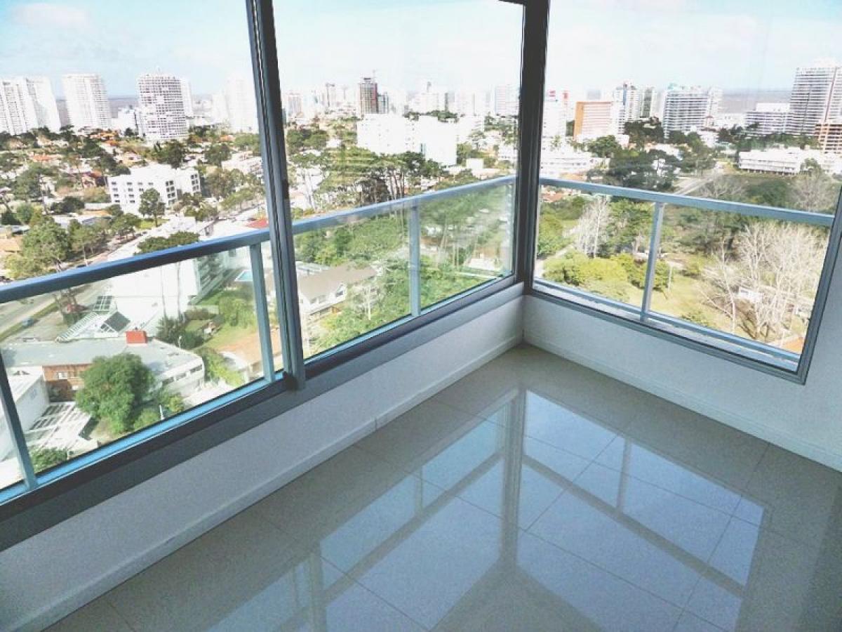 2 bedrooms Apartment in Maldonado, Uruguay No. 10076