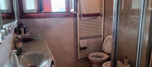 2-salle Appartement à Valleve, Italy No. 102533 10