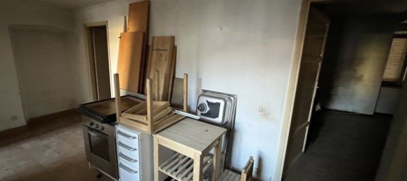 10 rooms House in Massa, Italy No. 115450 22