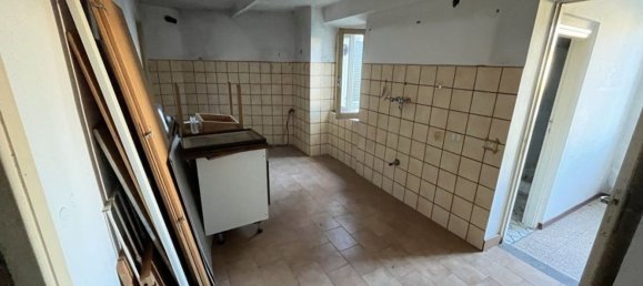 10 rooms House in Massa, Italy No. 115450 25