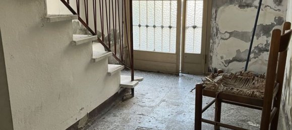 10 rooms House in Massa, Italy No. 115450 7