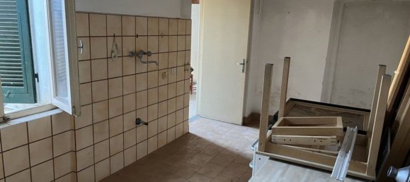 10 rooms House in Massa, Italy No. 115450 21