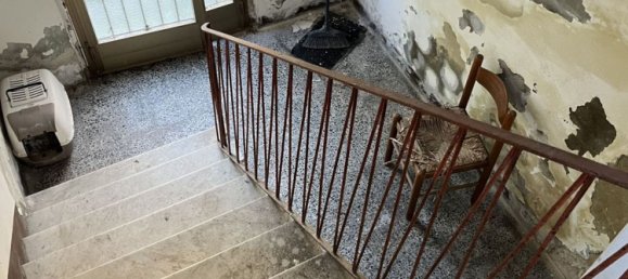 10 rooms House in Massa, Italy No. 115450 11