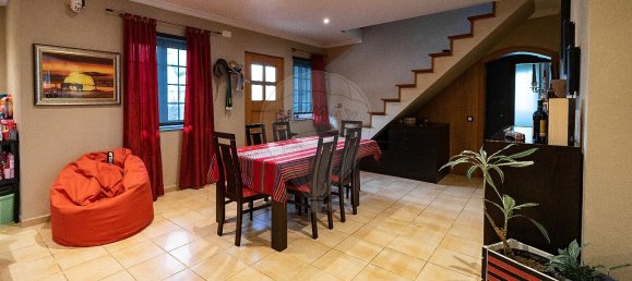 3 bedrooms House in Angra do Heroismo, Portugal No. 36053 14