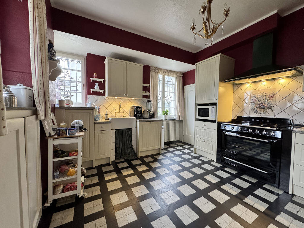 Villa de 9 habitaciónes en Herford, Germany No. 309975