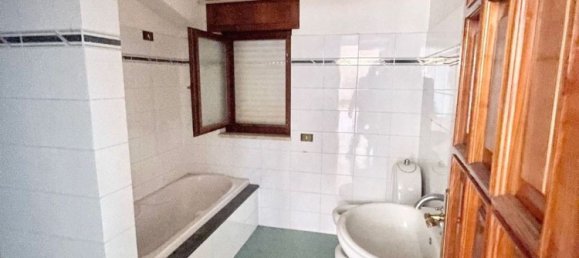 4-Zimmer Wohnung in Mendicino, Italy, Nr. 303598 6