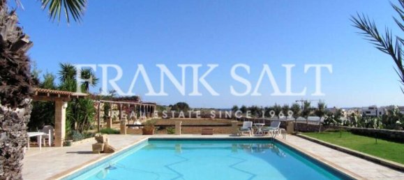 Casa de 3 dormitorios en Maghtab, Malta No. 3247 2