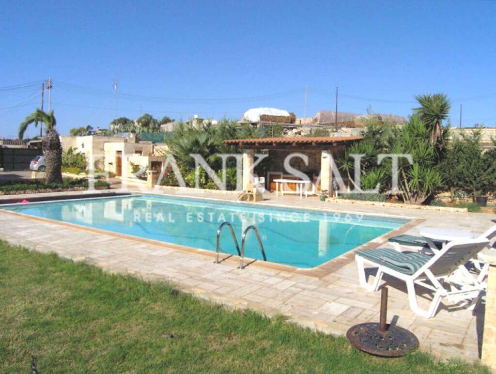 Casa de 3 dormitorios en Maghtab, Malta No. 3247