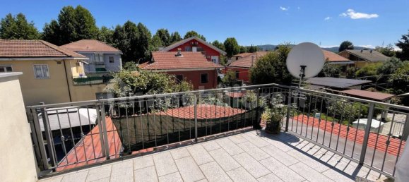 4 bedrooms Villa in Turin, Italy No. 330896 8