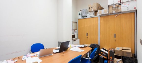 842m² Commercial property in Zaragoza, Spain No. 63756 14