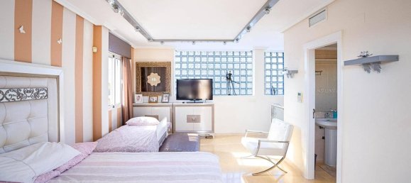 Casa de 5 dormitorios en Torrevieja, Spain No. 185974 34