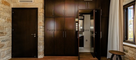 6 bedrooms Villa in Pervolia, Cyprus No. 5098 4