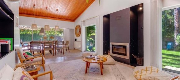 5 bedrooms Villa in Almada, Portugal No. 117746 16