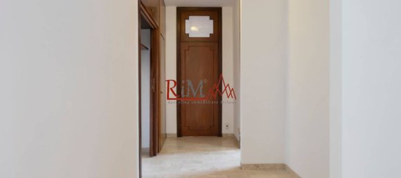 3 bedrooms Apartment in Milan, Italy No. 333153 16