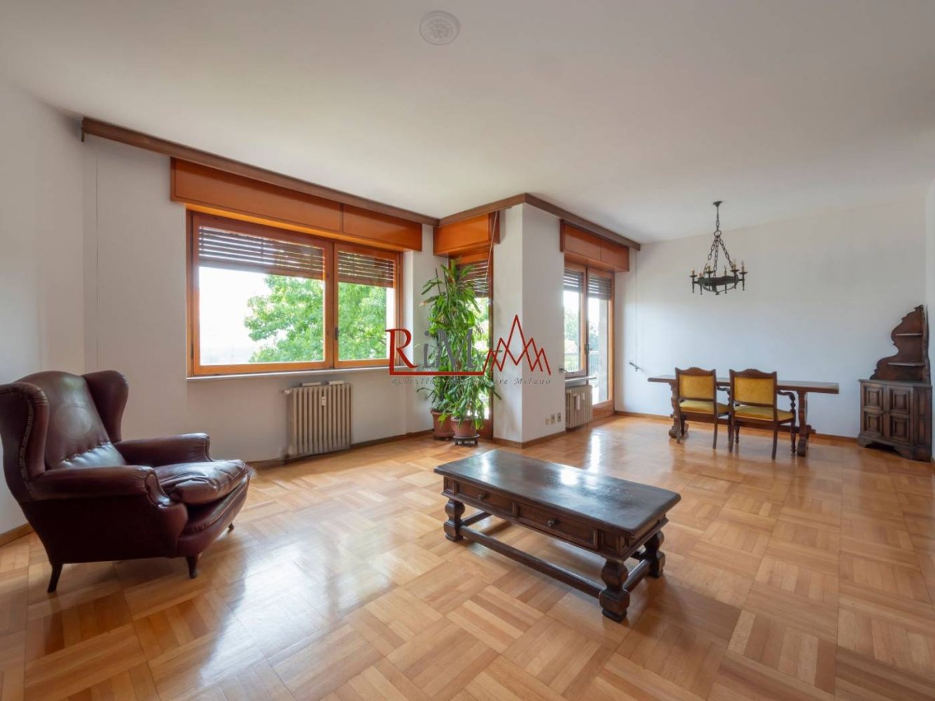 3 bedrooms Apartment in Milan, Italy No. 333153